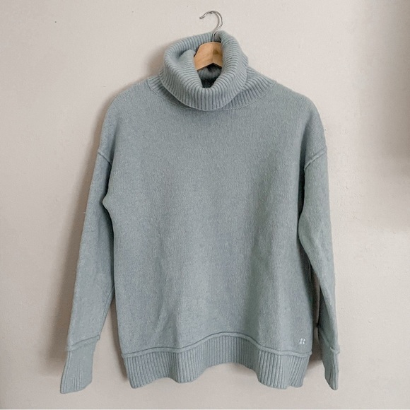 Sweaty Betty | Elevate Mountain Wool / Yak Turtleneck Sweater - Picture 2 of 10
